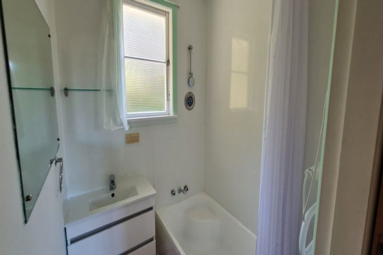 Photo of property in 20 Tarawa Street, Paekakariki, 5034