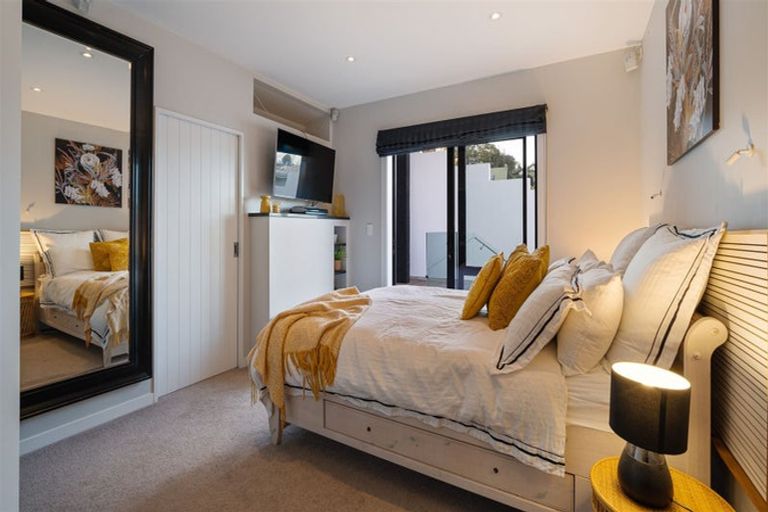 Photo of property in 21 Whareora Terrace, Cashmere, Christchurch, 8022