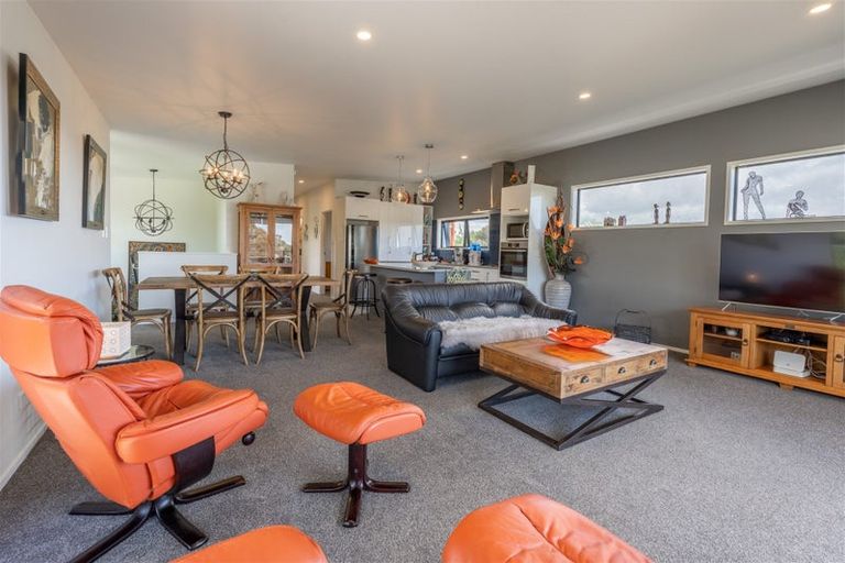 Photo of property in 33 Hihitahi Rise, Paihia, 0200