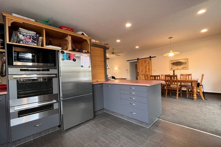 Photo of property in 24 Beaumaris Street, Outram, 9019