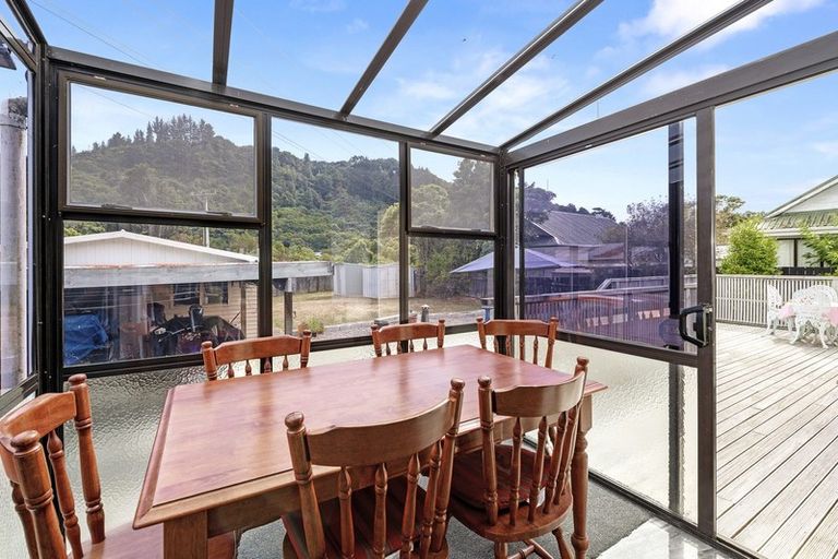 Photo of property in 77 Gemstone Drive, Birchville, Upper Hutt, 5018
