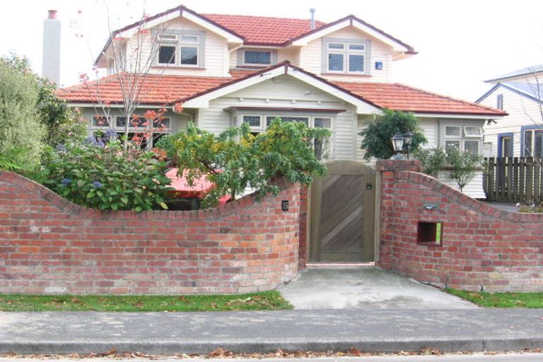 Photo of property in 15 Junction Street, Fairfield, Lower Hutt, 5011