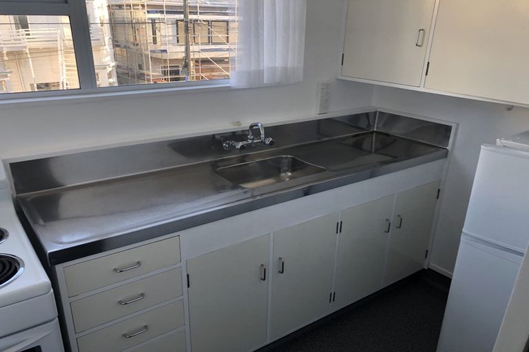 Photo of property in 67 Ellice Street, Mount Victoria, Wellington, 6011