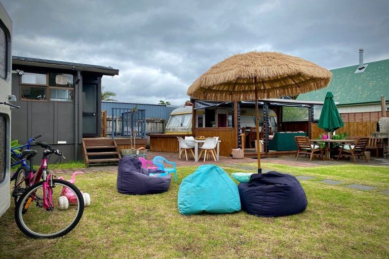 Photo of property in 102 Kauri Crescent, Matarangi, Whitianga, 3592