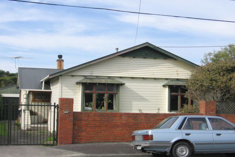 Photo of property in 2 East Grove, Alicetown, Lower Hutt, 5010