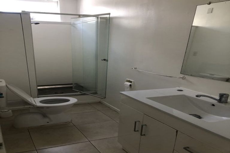 Photo of property in 68-70 Pirie Street, Mount Victoria, Wellington, 6011