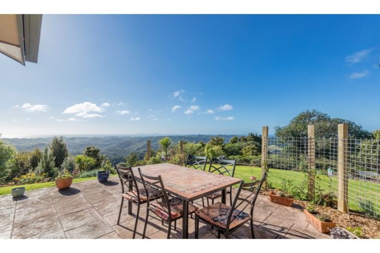 Photo of property in 206 Te Toiroa Road, Ngunguru, Whangarei, 0173
