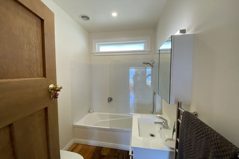 Photo of property in 12 Khyber Road, Seatoun, Wellington, 6022