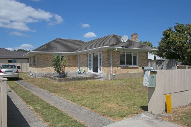 Photo of property in 24 Clive Road, Katikati, 3129