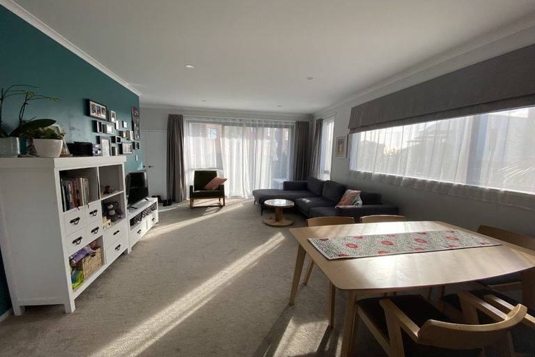 Photo of property in 10 Piko Lane, Hobsonville, Auckland, 0616