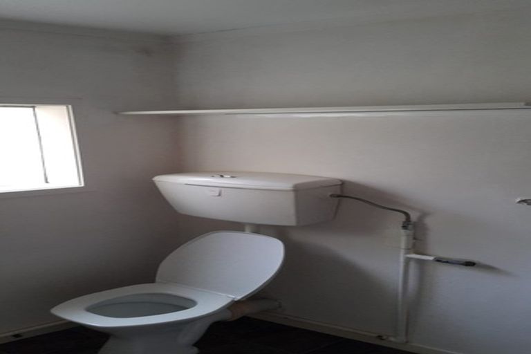 Photo of property in 14 Tatyana Place, Massey, Auckland, 0614