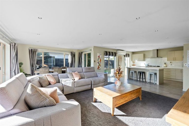 Photo of property in 11 Vasari Grange, Rolleston, 7614