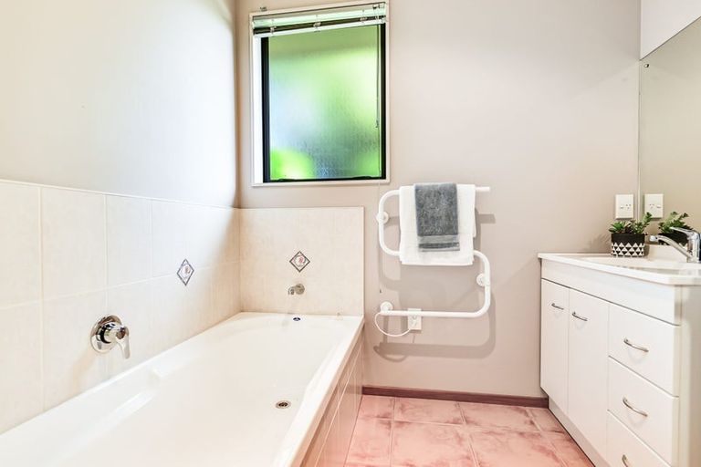 Photo of property in 7 Kirk Close, Rototuna, Hamilton, 3210