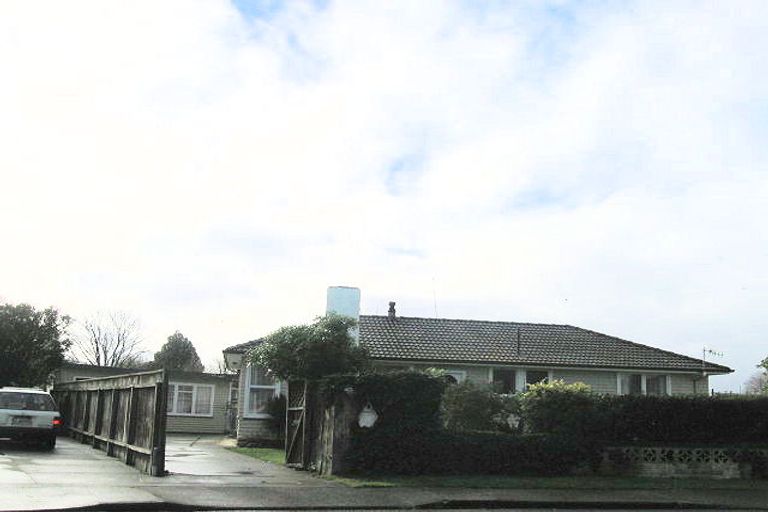 Photo of property in 12 Peterhead Place, Flaxmere, Hastings, 4120