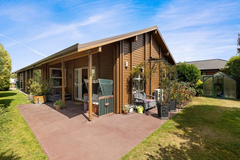 Photo of property in 9 Taggart Place, Sockburn, Christchurch, 8042