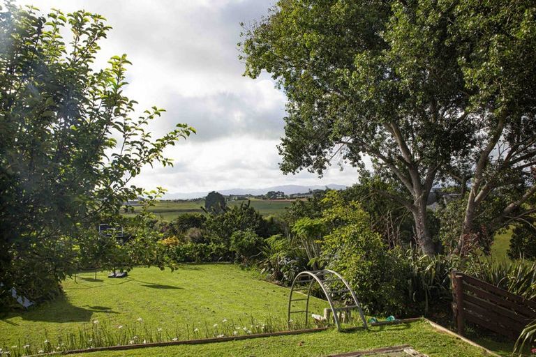 Photo of property in 123b Colombo Road, Waiuku, 2123