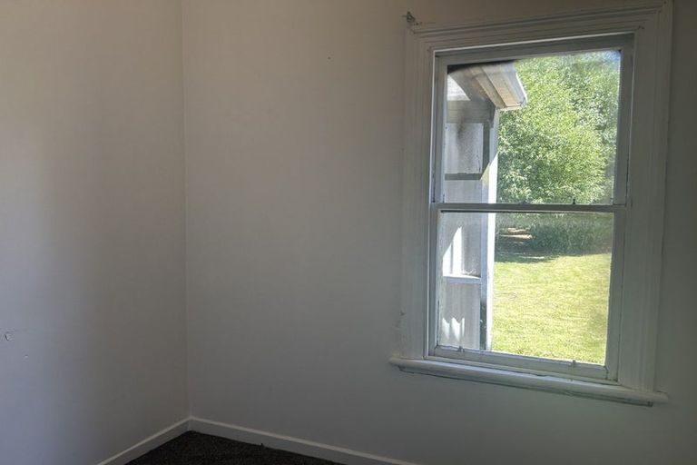 Photo of property in 107 Morton Street, Strathern, Invercargill, 9812