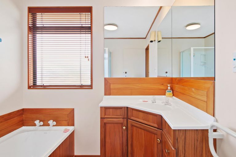 Photo of property in 74b Bowentown Boulevard, Bowentown, Waihi Beach, 3177