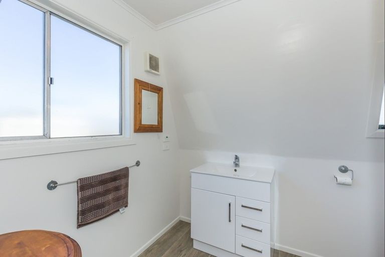 Photo of property in 74 Kahukura Avenue, Waitarere Beach, Levin, 5510