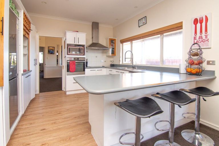 Photo of property in 38 Leander Place, Milson, Palmerston North, 4414