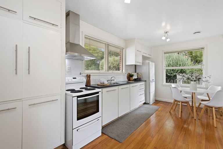 Photo of property in 1/98 Crofton Road, Harewood, Christchurch, 8051