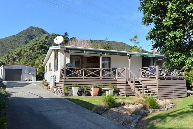 Photo of property in 65 Urquharts Bay Road, Whangarei Heads, Whangarei, 0174