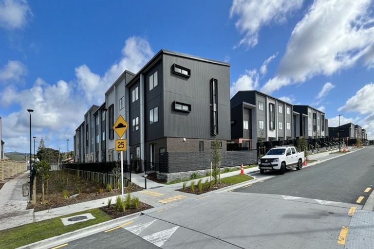 Photo of property in 1/25 Jabuka Street, Glen Eden, Auckland, 0602