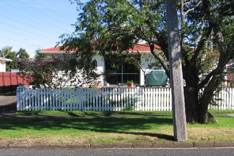 Photo of property in 1/7 Millen Avenue, Pakuranga, Auckland, 2010