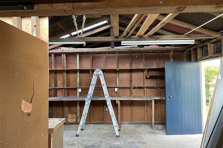 Photo of property in 70 Wood Street, Takaro, Palmerston North, 4410