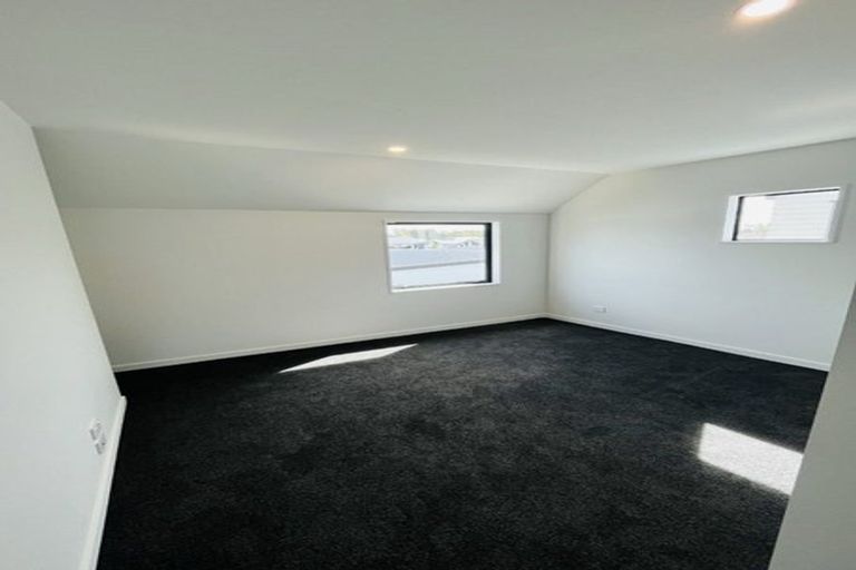 Photo of property in 10/6 Skibbereen Drive, Halswell, Christchurch, 8025