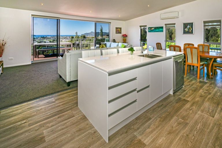 Photo of property in 111 Te Pamahue Drive, Whangamata, 3620