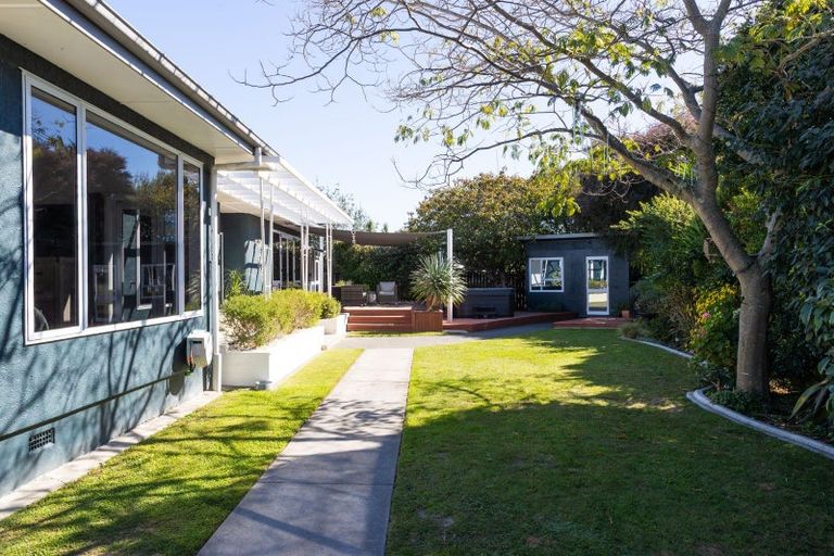 Photo of property in 113 Taradale Road, Onekawa, Napier, 4110