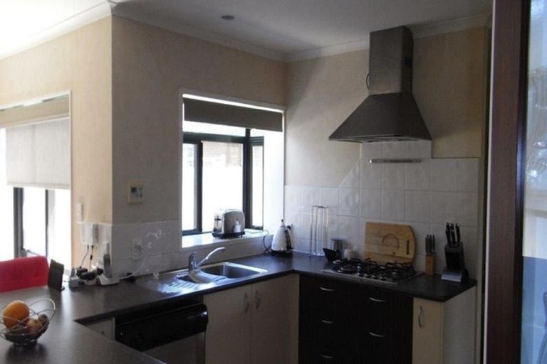 Photo of property in 54 Redcastle Drive, East Tamaki, Auckland, 2013