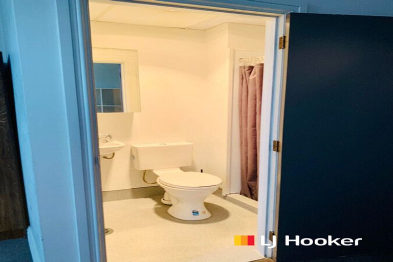 Photo of property in 5 Anzac Avenue, Dunedin Central, Dunedin, 9016