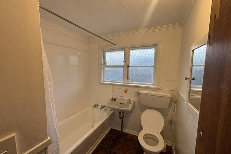 Photo of property in 1/14 Totara Street, Trentham, Upper Hutt, 5018