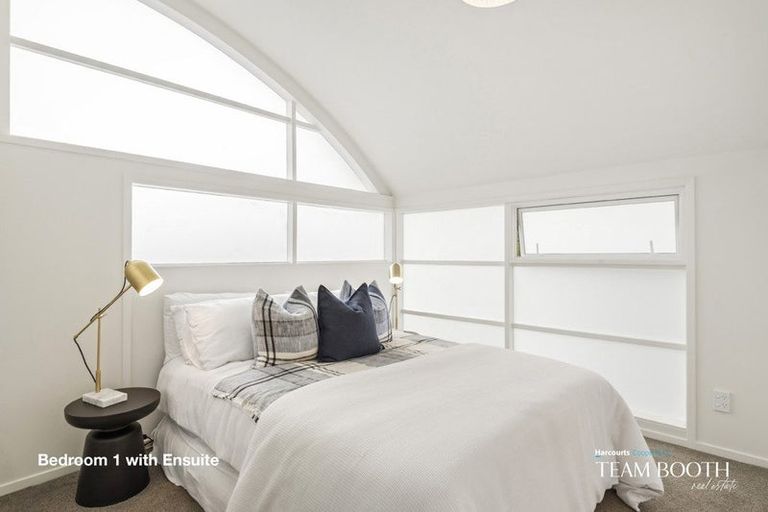 Photo of property in 2/22 Rangatira Road, Birkenhead, Auckland, 0626