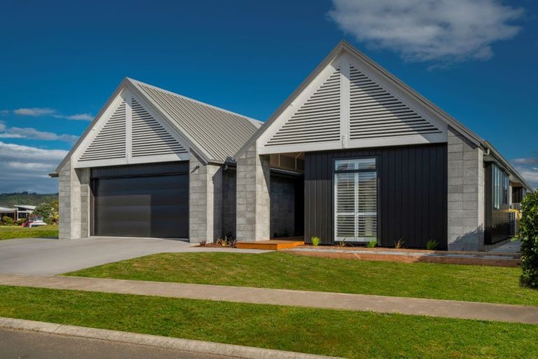 Photo of property in 392 Cambridge Road, Tauriko, Tauranga, 3110
