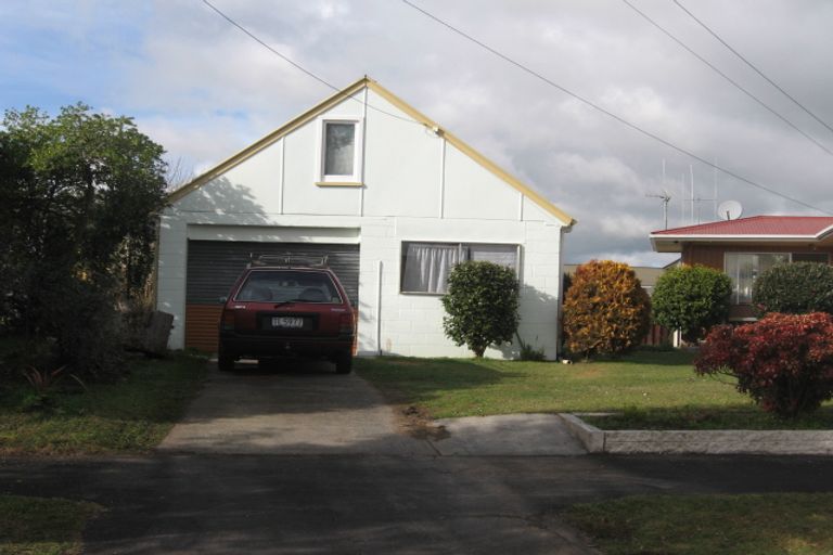 Photo of property in 54 Southsea Crescent, Silverdale, Hamilton, 3216