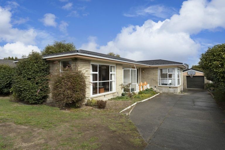 Photo of property in 209 Burwood Road, Burwood, Christchurch, 8083