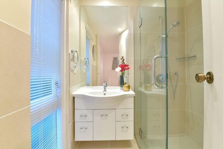 Photo of property in 23/34 Waiwera Place, Waiwera, Orewa, 0994