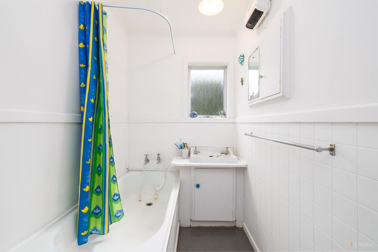 Photo of property in 13 Queens Terrace, Waimate, 7978