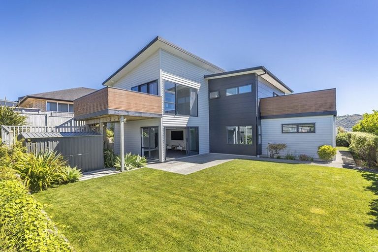 Photo of property in 29 John Burke Drive, Aotea, Porirua, 5024