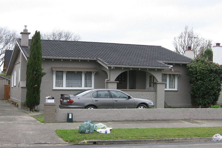 Photo of property in 39 Dahlia Street, Palmerston North, 4410