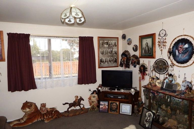 Photo of property in 3 Totara Street, Marton, 4710