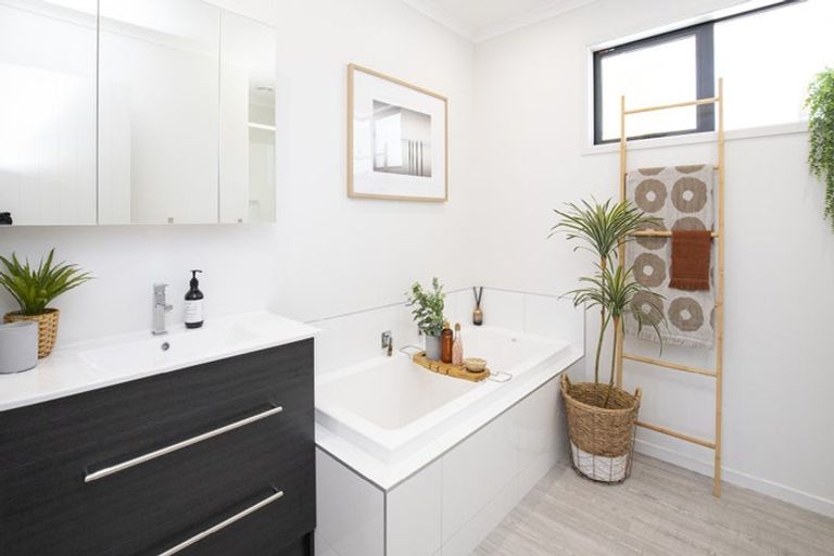 Photo of property in 5 Ropata Te Ao Way, Otaki, 5512