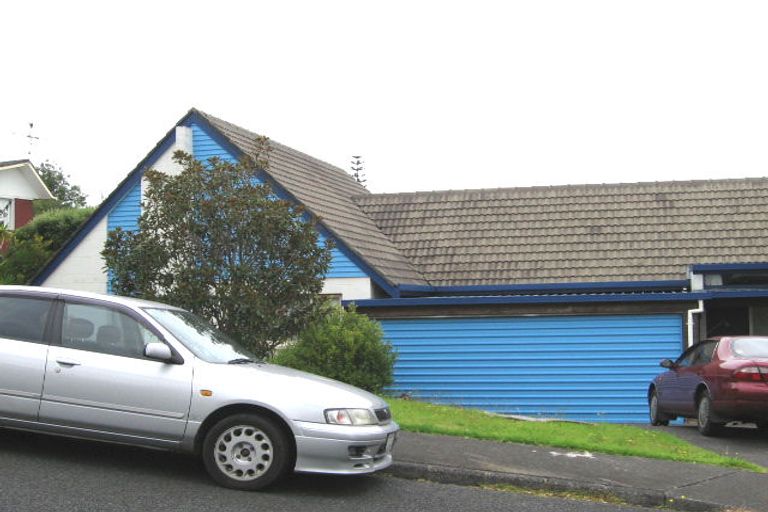 Photo of property in 6 Capilano Place, Glenfield, Auckland, 0629