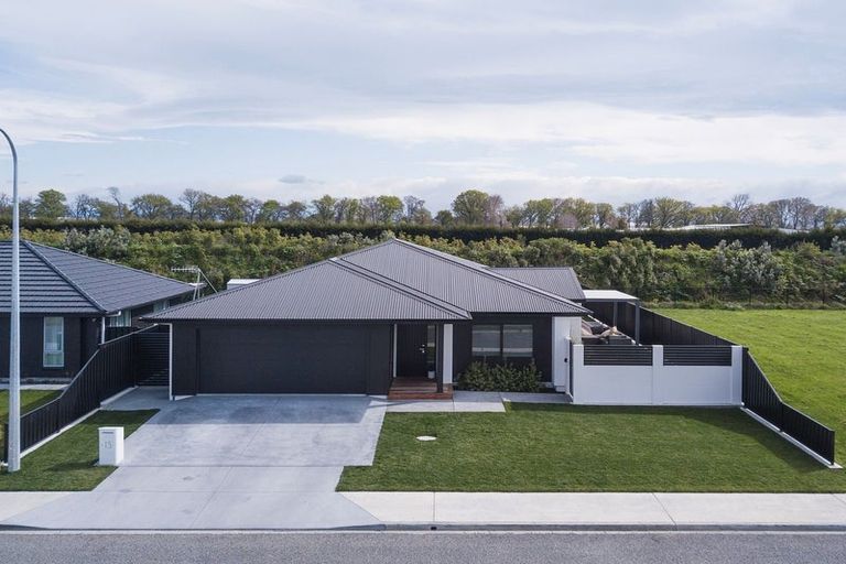 Photo of property in 15 Arihi Crescent, Frimley, Hastings, 4120