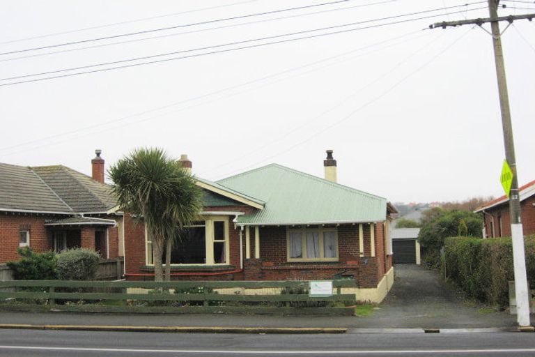 Photo of property in 28 Victoria Road, Saint Kilda, Dunedin, 9012