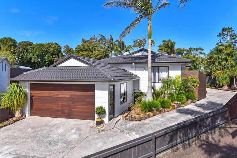 Photo of property in 44 Pinehurst Place, Wattle Downs, Auckland, 2103