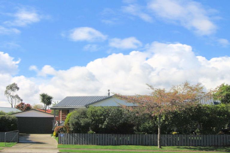 Photo of property in 24 Baxter Place, Owhata, Rotorua, 3010